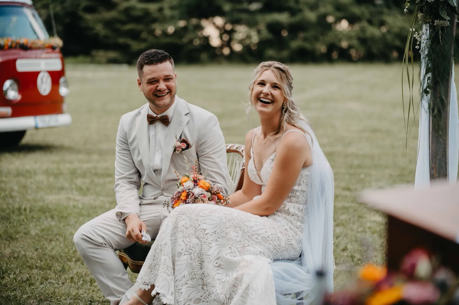 Jana & Christoph – Paarportrait Sportfeld, Igersheim-Bernsfelden