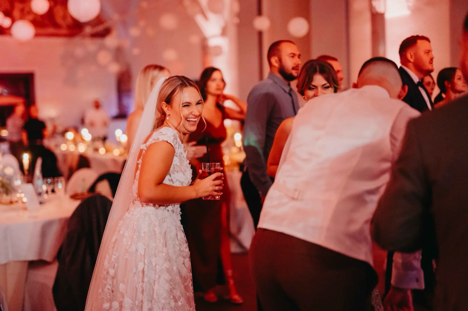 Jana & Daniel – Empfang Kloster Bronnbach