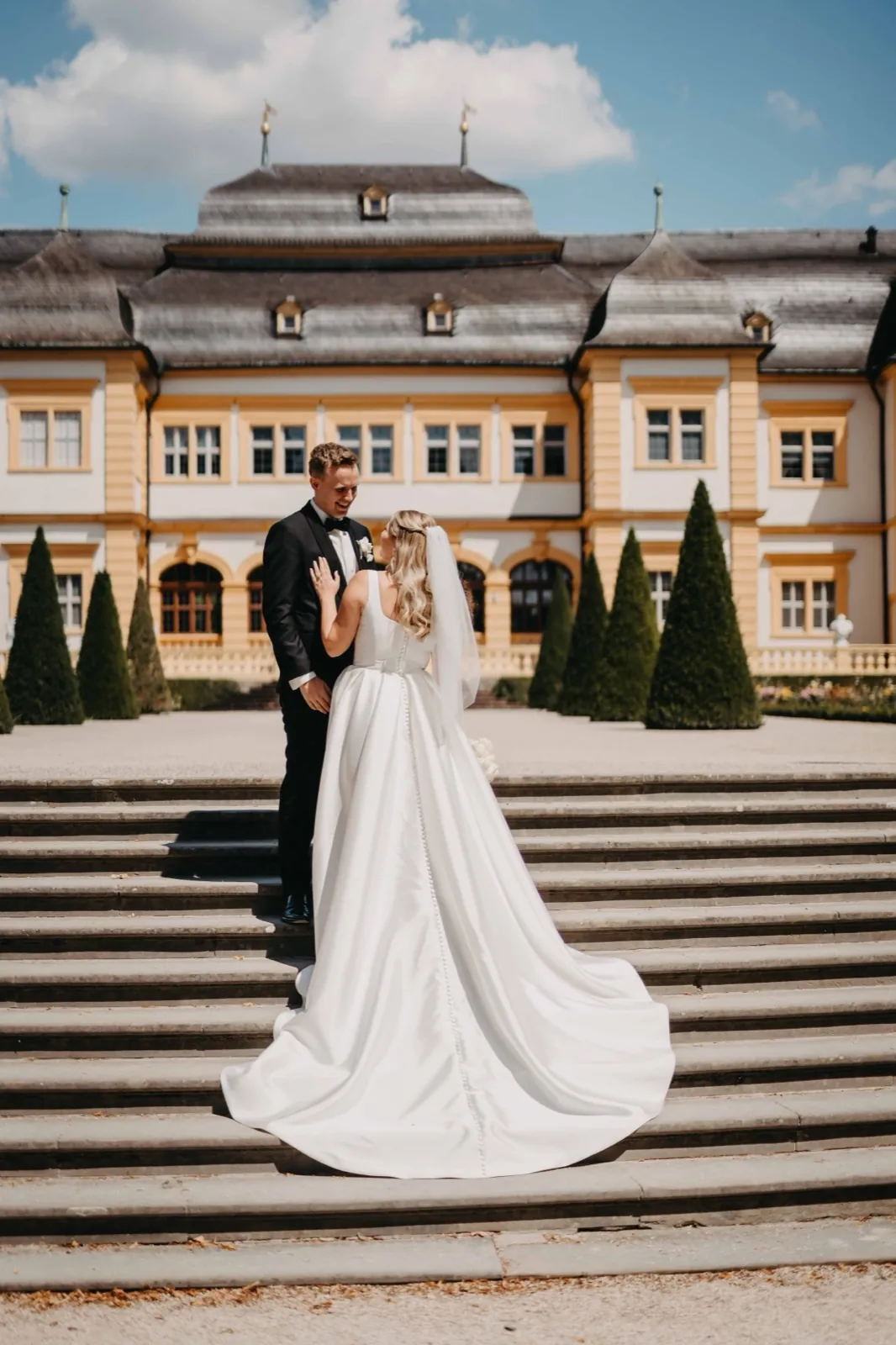 Janina & Alexander – Hochzeitsdetail Rosenbachpark Würzburg / Schloss Veitshöchheim