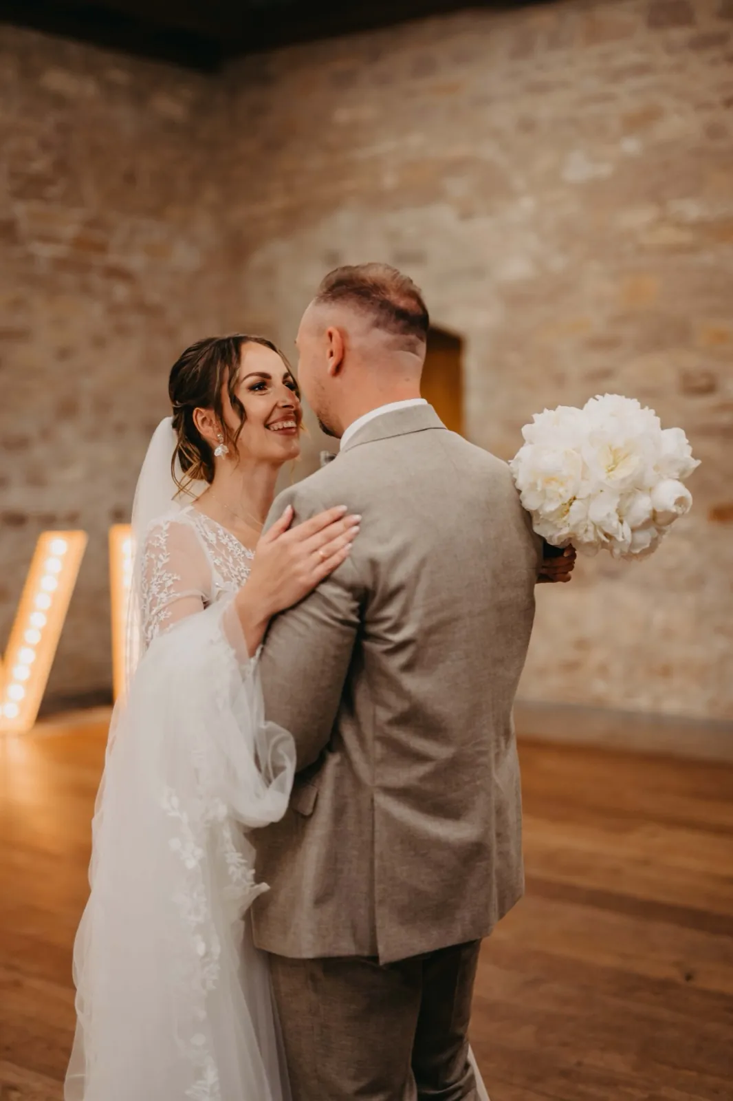 Kristina & Pascal – Hochzeitsdetail Gut Wöllried, Rottendorf