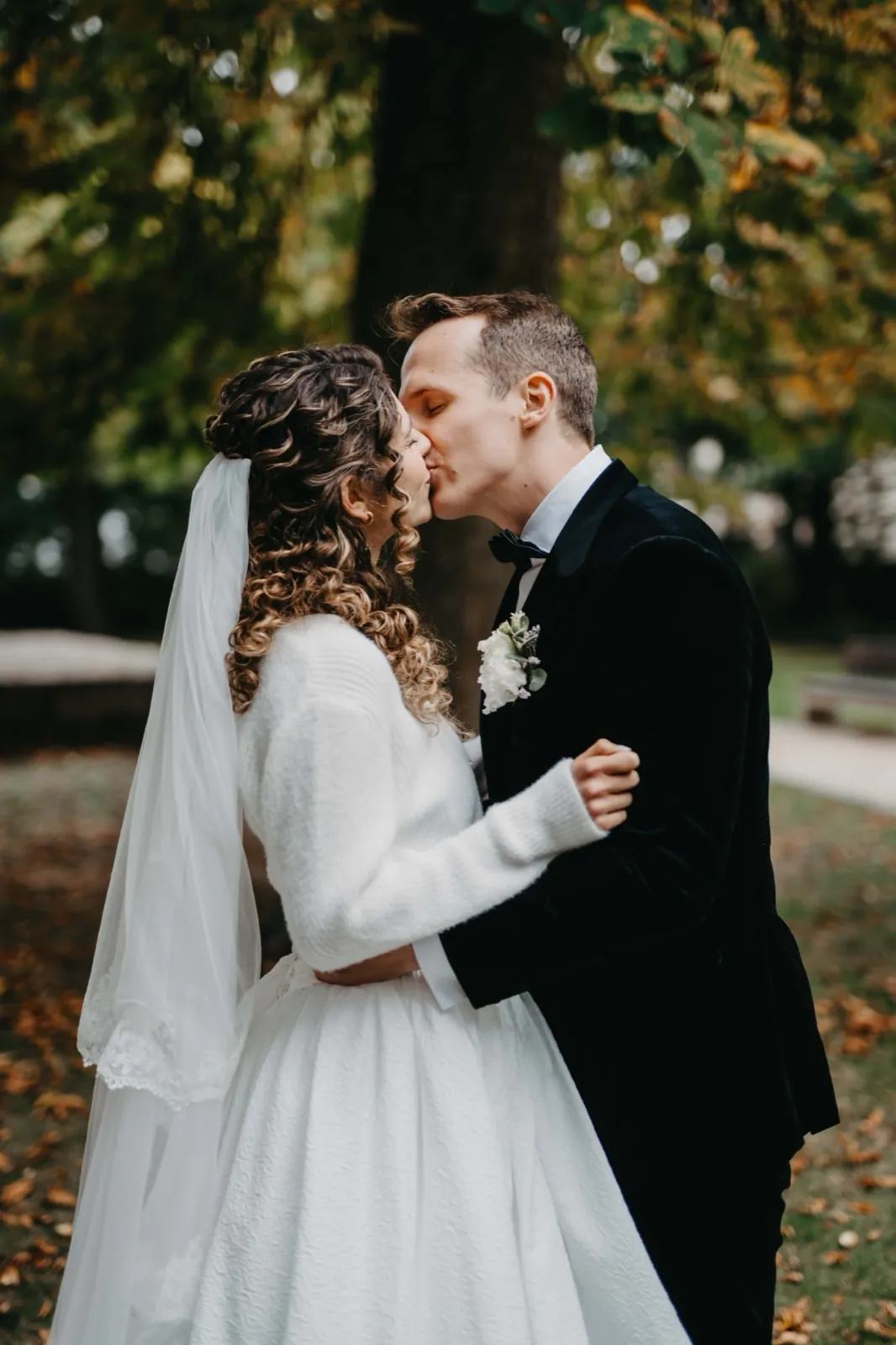 Mia & Clemens – Brautstrauß Schloss Romrod