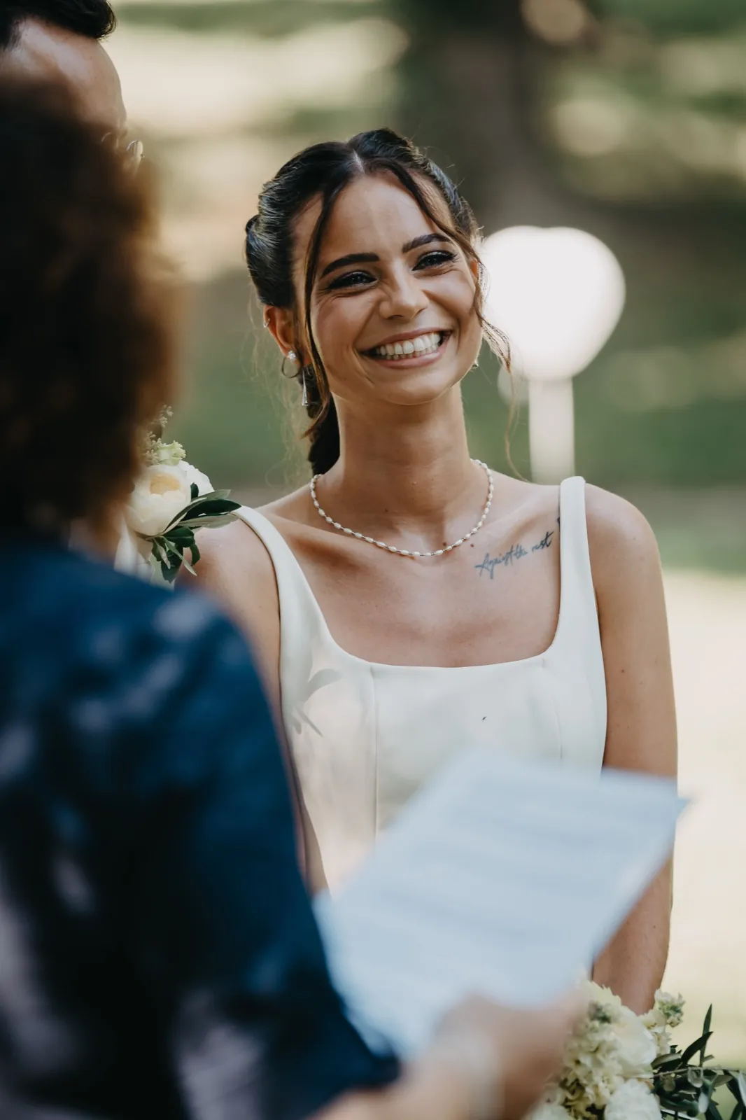 Michelle & Felix – Hochzeitsdetail Schloss Uettingen / Würzburger Ruderverein